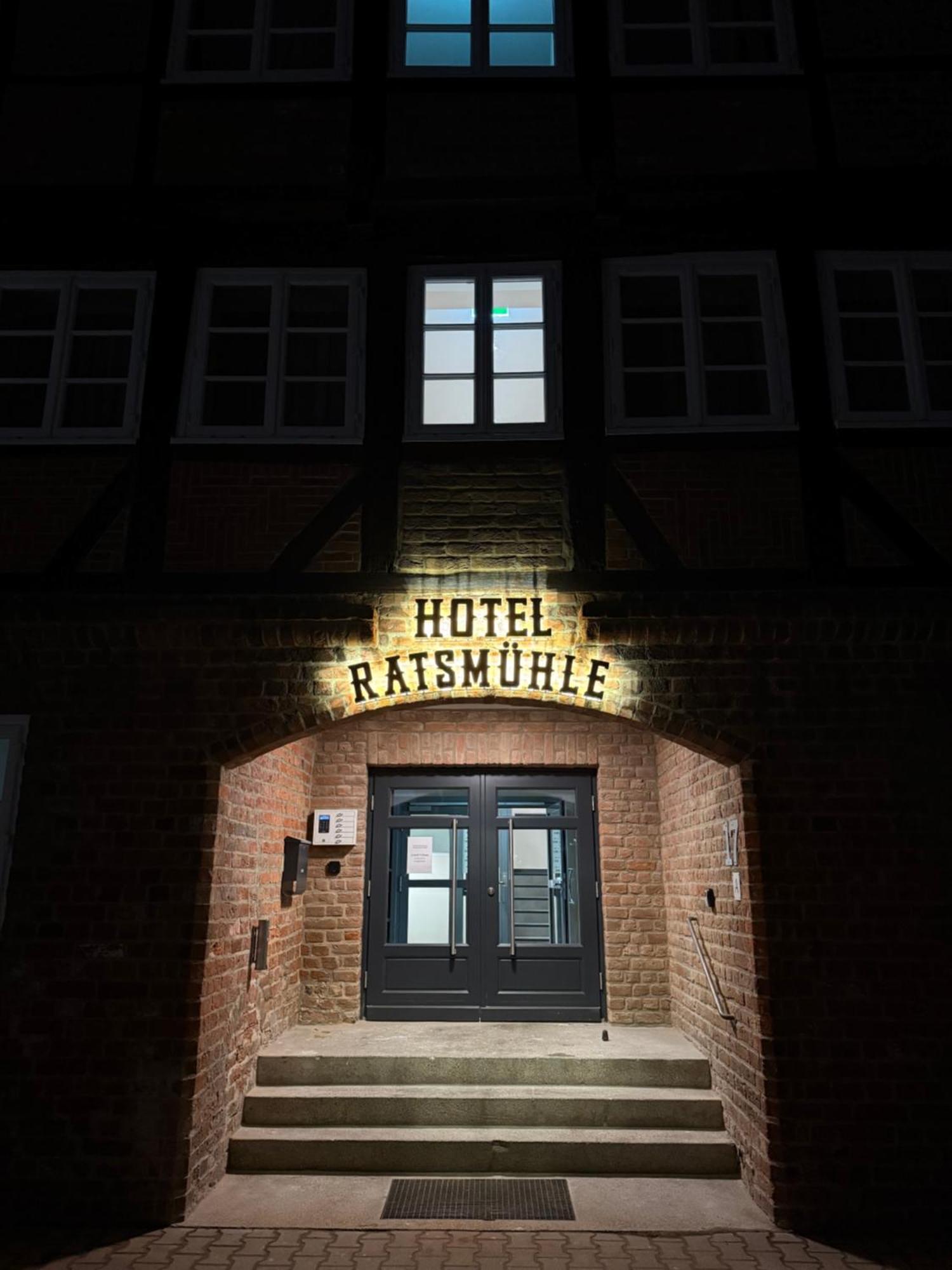 Hotel Ratsmuehle Lueneburg Exteriör bild
